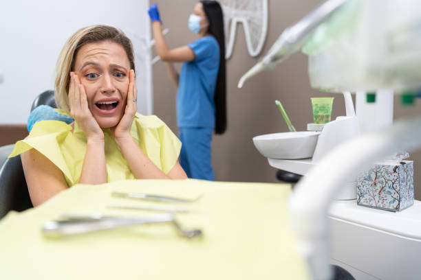 Best Emergency Tooth Extraction in Saddle Rock, NY